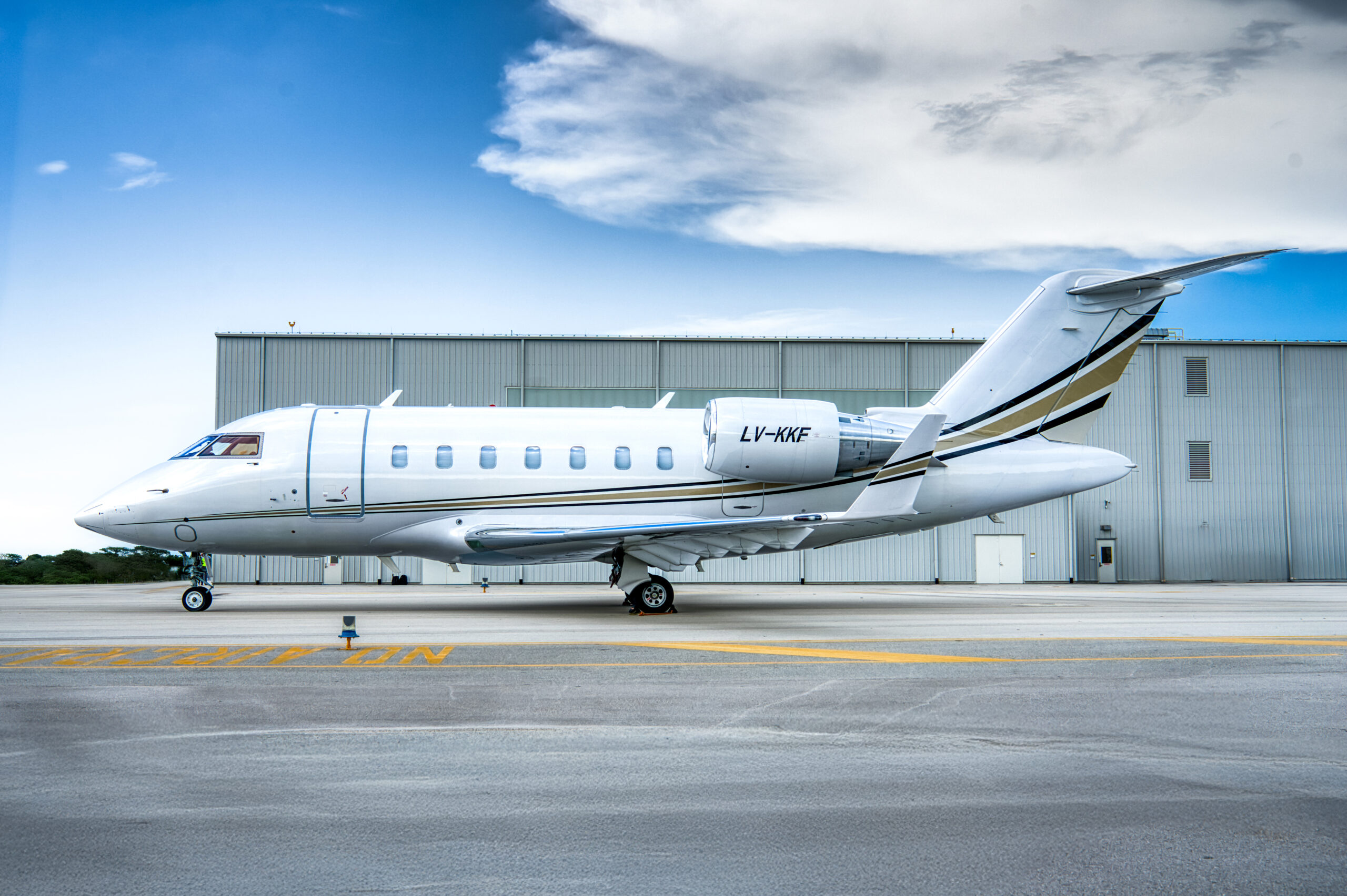 2008 Challenger 605